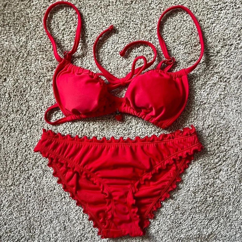 Red Bikini Set Ruffle Detailing Adjustable Straps Strawberry Charm Size XS-S - Picture 1 of 8